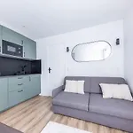 Chic 4-star Only 10 Minutes From Le Marais Apartamento París