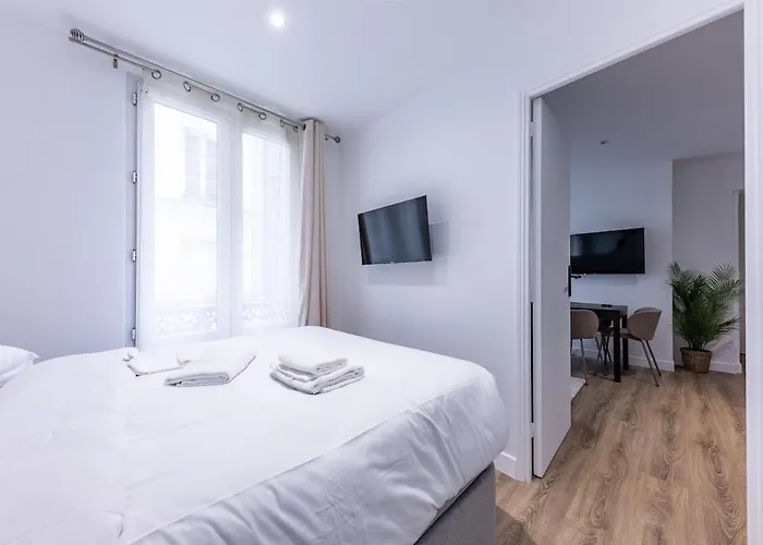 Chic 4-star Only 10 Minutes From Le Marais