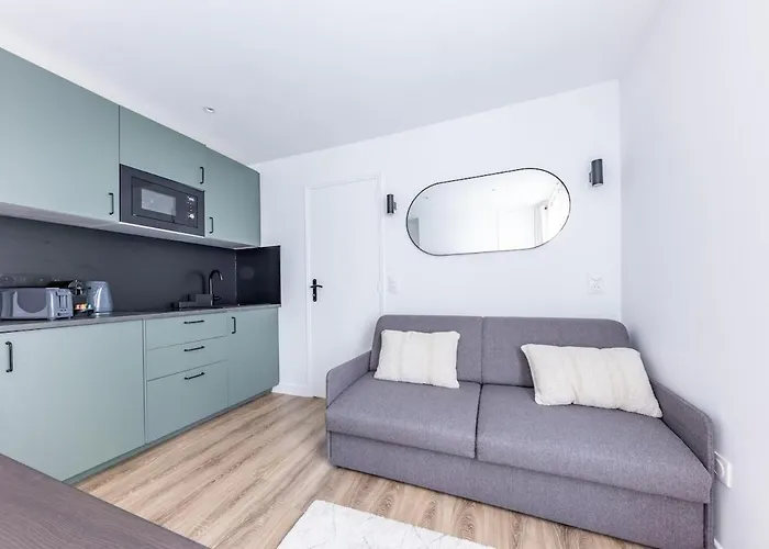 Chic 4-star Only 10 Minutes From Le Marais شقة باريس