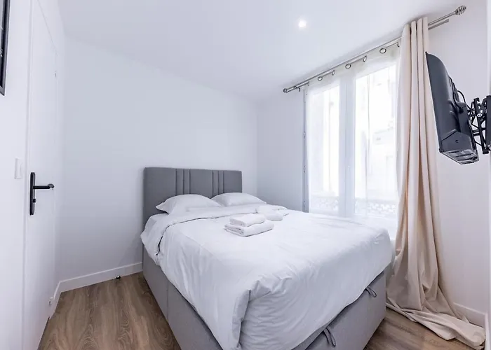 Chic 4-star Only 10 Minutes From Le Marais شقة باريس